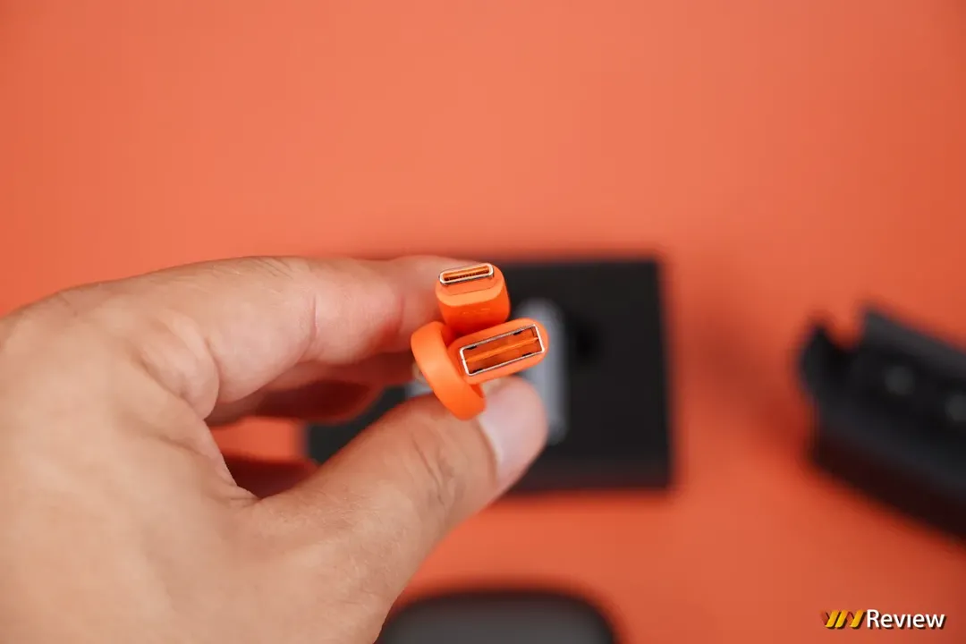 Đánh giá JBL Live Pro 2: nâng cấp lớn cả về chống ồn, chất âm lẫn thời lượng pin Đánh giá JBL Live Pro 2: nâng cấp lớn cả về chống ồn, chất âm lẫn thời lượng pin