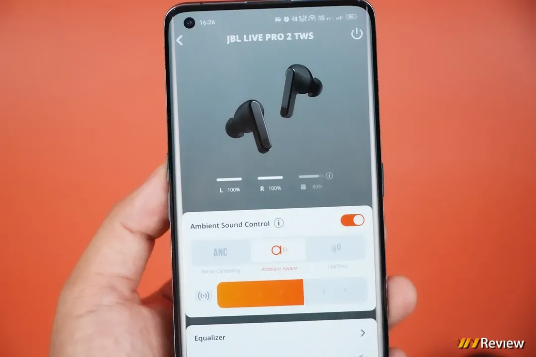 Đánh giá JBL Live Pro 2: nâng cấp lớn cả về chống ồn, chất âm lẫn thời lượng pin Đánh giá JBL Live Pro 2: nâng cấp lớn cả về chống ồn, chất âm lẫn thời lượng pin