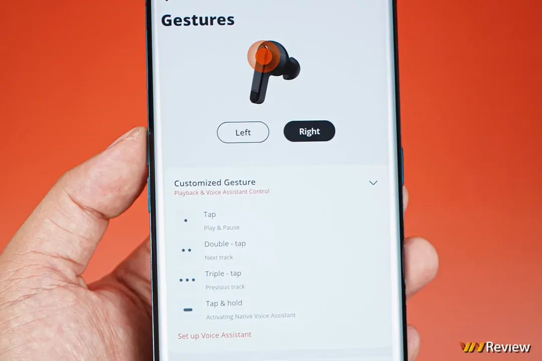 Đánh giá JBL Live Pro 2: nâng cấp lớn cả về chống ồn, chất âm lẫn thời lượng pin Đánh giá JBL Live Pro 2: nâng cấp lớn cả về chống ồn, chất âm lẫn thời lượng pin