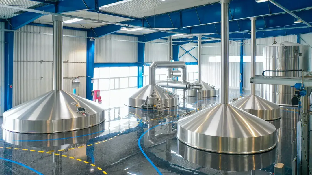 Heineken khánh thành nhà máy bia lớn nhất Đông Nam Á tại Việt Nam, xuất xưởng tới 12 triệu lon bia một ngày Heineken khánh thành nhà máy bia lớn nhất Đông Nam Á tại Việt Nam, xuất xưởng tới 12 triệu lon bia một ngày