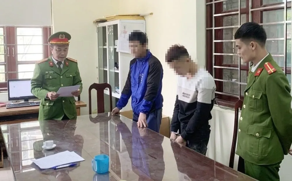 Vụ nữ sinh lớp 7 sinh con: phụ huynh nên cẩn thận khi nhà có con gái! Vụ nữ sinh lớp 7 sinh con: phụ huynh nên cẩn thận khi nhà có con gái!
