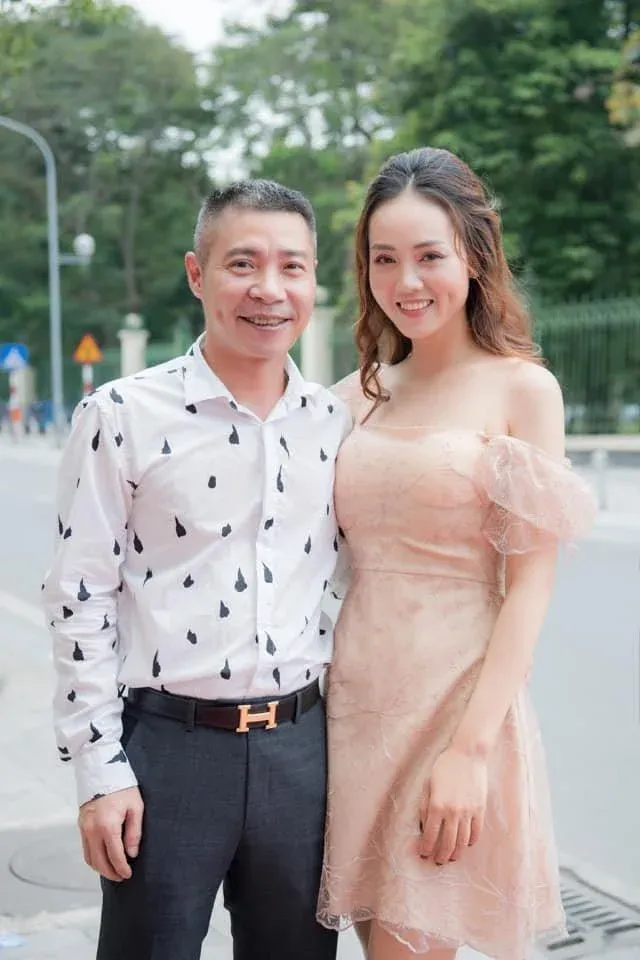 Hơn 1 năm sau khi chồng đột quỵ, vợ NSND Công Lý chia sẻ gây xúc động Hơn 1 năm sau khi chồng đột quỵ, vợ NSND Công Lý chia sẻ gây xúc động
