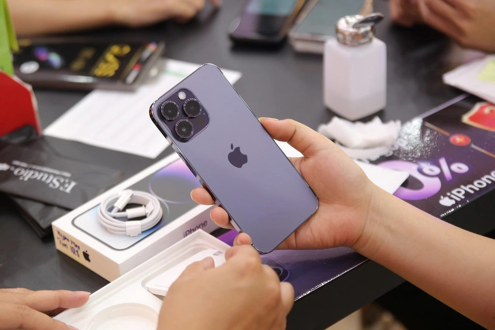 So sánh iPhone 15 Pro Max và iPhone 14 Pro Max: iPhone nào tốt hơn? Đâu là những khác biệt? So sánh iPhone 15 Pro Max và iPhone 14 Pro Max: iPhone nào tốt hơn? Đâu là những khác biệt?