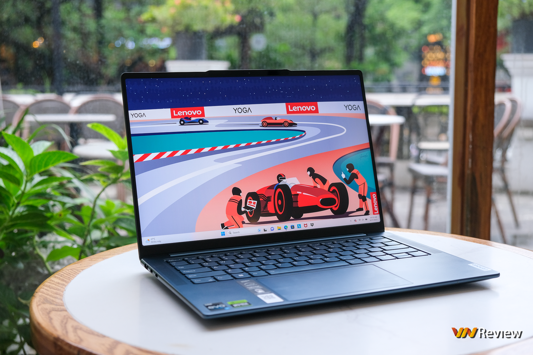 Đánh giá Lenovo Yoga Pro 7i 14” Gen 8 (2023): Giấc mơ của dân sáng tạo nội dung thành hiện thực Đánh giá Lenovo Yoga Pro 7i 14” Gen 8 (2023): Giấc mơ của dân sáng tạo nội dung thành hiện thực