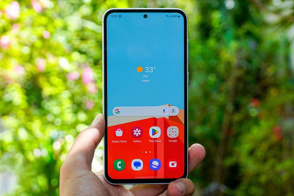 Với giá bằng gần nửa máy flagship, Galaxy S23 FE mới là điện thoại đáng giá nhất nhà Samsung hiện nay Với giá bằng gần nửa máy flagship, Galaxy S23 FE mới là điện thoại đáng giá nhất nhà Samsung hiện nay