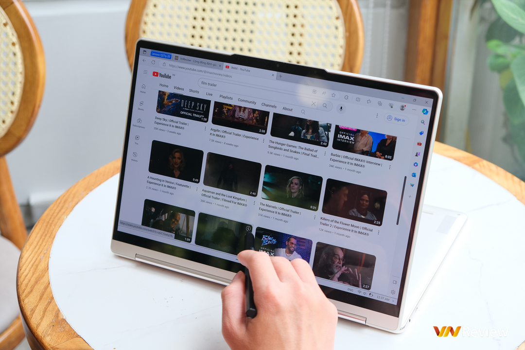 Đánh giá Lenovo Yoga 9i Gen 8 (2023): Laptop 2-trong-1 tiệm cận sự hoàn hảo Đánh giá Lenovo Yoga 9i Gen 8 (2023): Laptop 2-trong-1 tiệm cận sự hoàn hảo