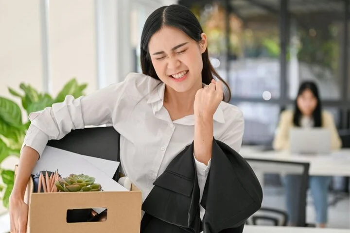 Bị sa thải vì không chịu làm thêm vào ngày nghỉ, cô gái kiện công ty và cái kết thỏa mãn Bị sa thải vì không chịu làm thêm vào ngày nghỉ, cô gái kiện công ty và cái kết thỏa mãn