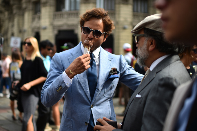 Kinh đô thời trang Italy gây tranh cãi khi muốn... cấm bán kem lúc nửa đêm Kinh đô thời trang Italy gây tranh cãi khi muốn... cấm bán kem lúc nửa đêm