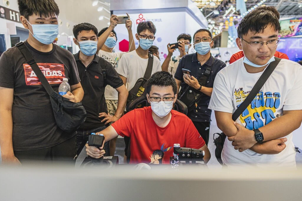 Game thủ Trung Quốc hiện cảm thấy “mỗi ngày đều là ngày tận thế” Game thủ Trung Quốc hiện cảm thấy “mỗi ngày đều là ngày tận thế”