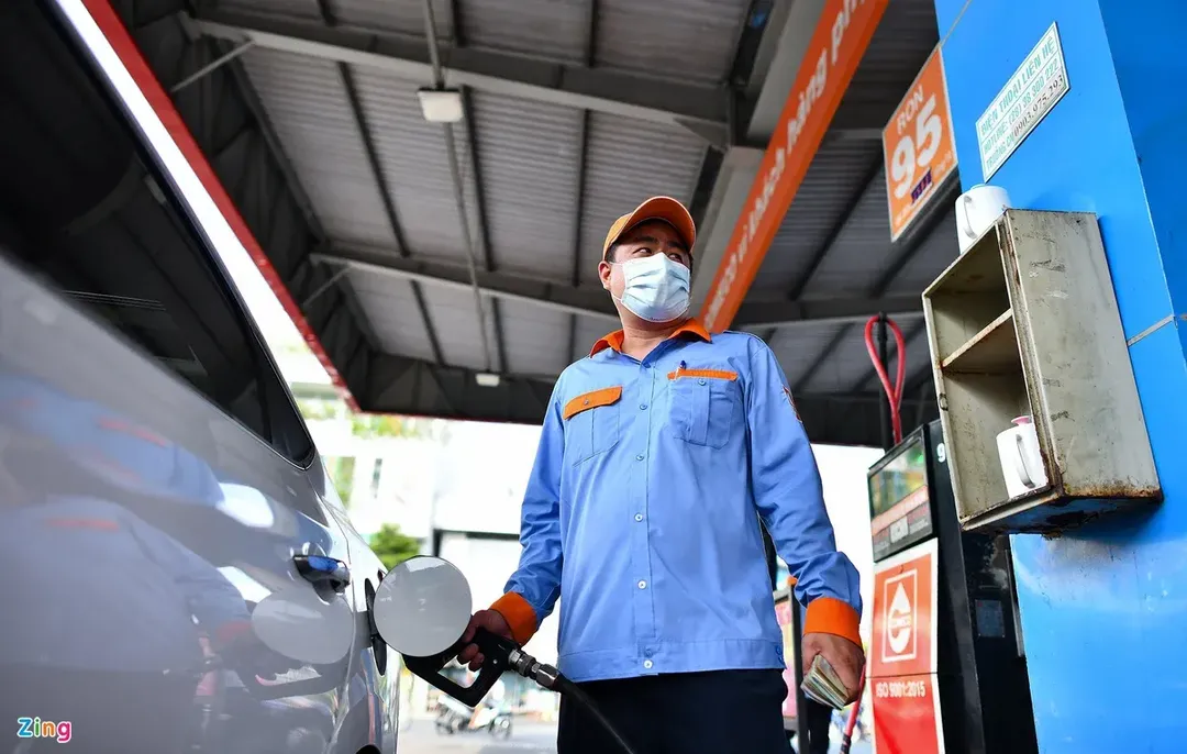 Xăng tăng giá kỷ lục, doanh nghiệp vẫn không mặn mà bán Xăng tăng giá kỷ lục, doanh nghiệp vẫn không mặn mà bán