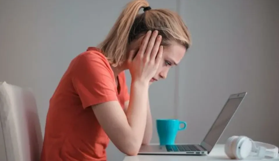 Bị stress nặng nề vì bội thực thông tin - phải làm sao? Bị stress nặng nề vì bội thực thông tin - phải làm sao?