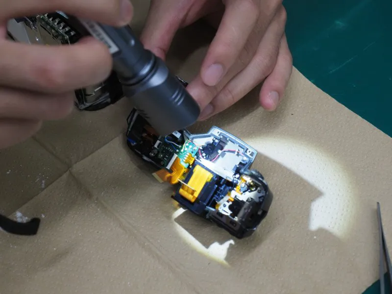 Máy ảnh Olympus bị tra tấn nhiều lần trước khi xuất xưởng Máy ảnh Olympus bị tra tấn nhiều lần trước khi xuất xưởng