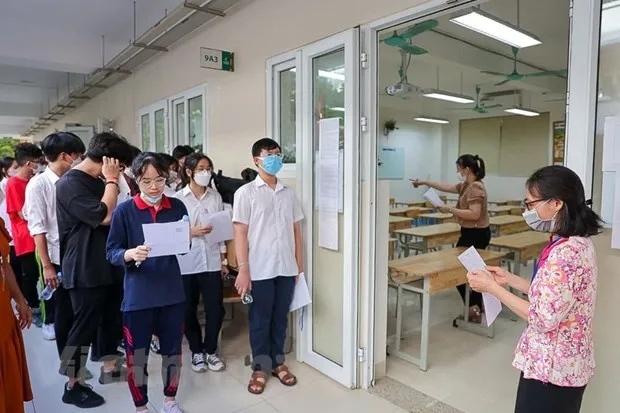 Cần bao nhiều điểm để vào lớp 10? Ngỡ ngàng với 8 điểm 3 môn Cần bao nhiều điểm để vào lớp 10? Ngỡ ngàng với 8 điểm 3 môn