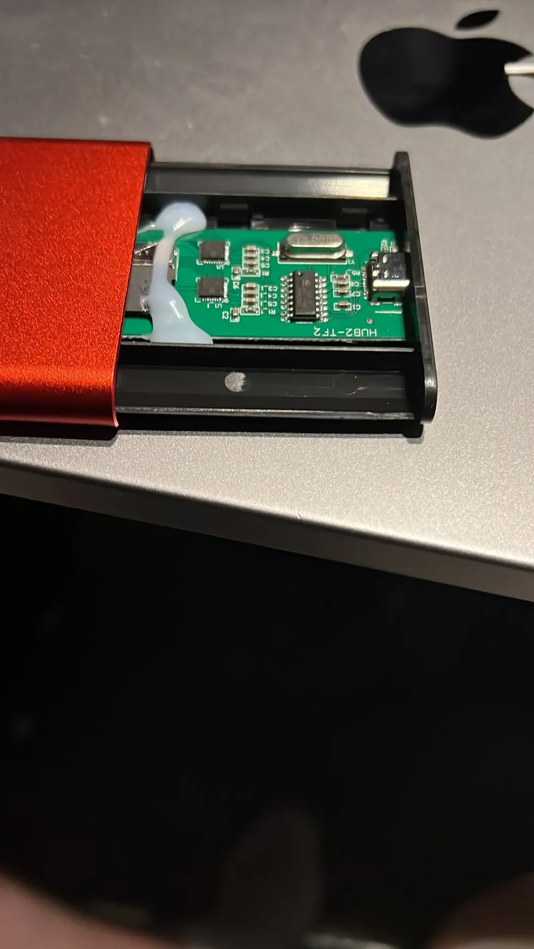 Mua thử ổ SSD 30TB giá chỉ hơn 400 nghìn từ các pháp sư Trung Hoa, Win vẫn báo chuẩn dung lượng, đọc ghi bình thường, cơ mà tháo ra bên trong nó lạ lắm! Mua thử ổ SSD 30TB giá chỉ hơn 400 nghìn từ các pháp sư Trung Hoa, Win vẫn báo chuẩn dung lượng, đọc ghi bình thường, cơ mà tháo ra bên trong nó lạ lắm!