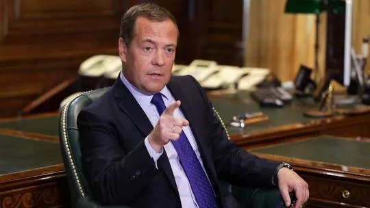 Ukraine đề xuất Hiệp ước An ninh Kyiv, một kiểu NATO phẩy khiến Nga đề cao cảnh giác, Medvedev cảnh báo về ngày tận thế cho phương Tây Ukraine đề xuất Hiệp ước An ninh Kyiv, một kiểu NATO phẩy khiến Nga đề cao cảnh giác, Medvedev cảnh báo về ngày tận thế cho phương Tây