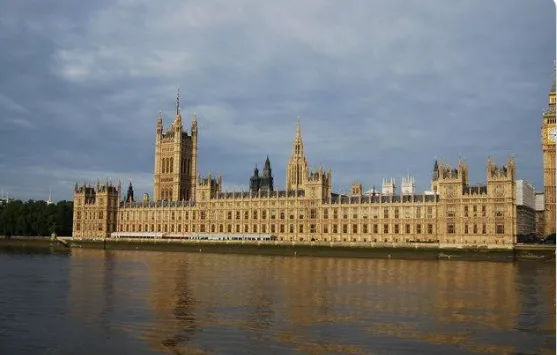 Thiên tài Newton làm đại biểu quốc hội 1 năm và nói mỗi một câu. Đó là câu gì? Thiên tài Newton làm đại biểu quốc hội 1 năm và nói mỗi một câu. Đó là câu gì?