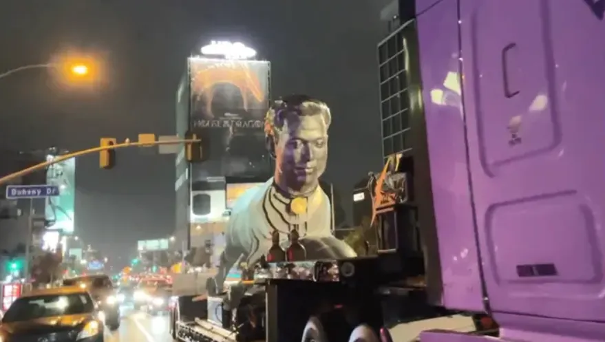 Bức tượng vinh danh Elon Musk thân dê đầu người trị giá gần 15 tỷ đồng vừa được hoàn thành Bức tượng vinh danh Elon Musk thân dê đầu người trị giá gần 15 tỷ đồng vừa được hoàn thành