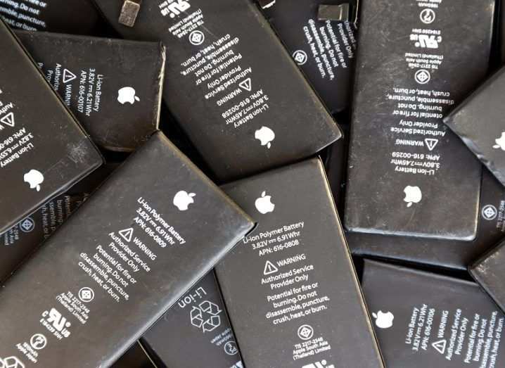 iPhone của bạn đang gặp phải 4 dấu hiệu này, hãy thay pin ngay và luôn thôi iPhone của bạn đang gặp phải 4 dấu hiệu này, hãy thay pin ngay và luôn thôi