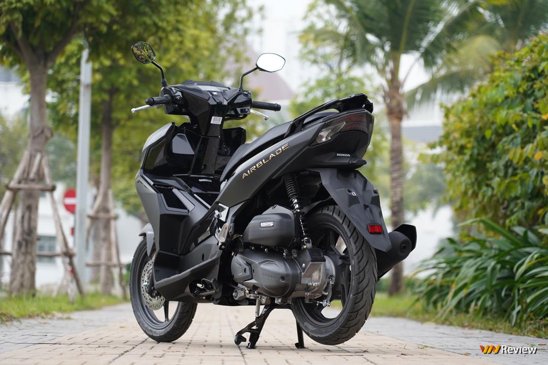 Vì sao Honda Air Blade là mẫu xe tay ga bán chạy nhất trong nhiều năm? Vì sao Honda Air Blade là mẫu xe tay ga bán chạy nhất trong nhiều năm?