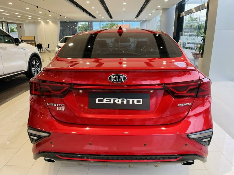 Những mẫu xe gia đình đáng chú ý trong tầm giá 700 triệu đồng Những mẫu xe gia đình đáng chú ý trong tầm giá 700 triệu đồng