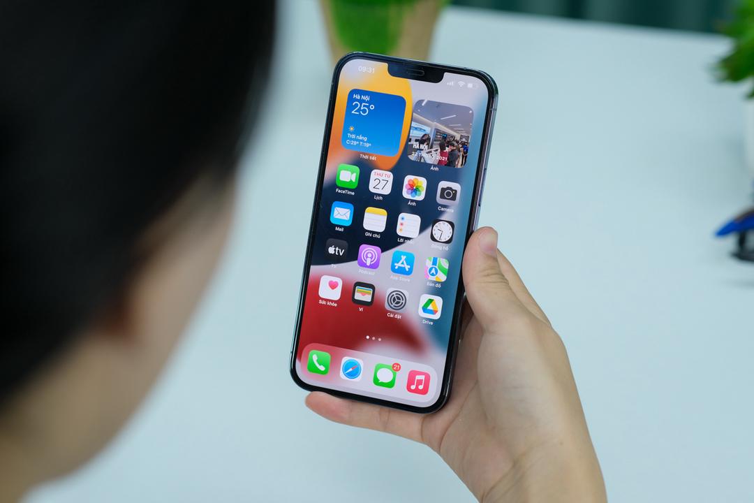 Đánh giá iPhone 13 Pro Max: Siêu phẩm không dành cho số đông Đánh giá iPhone 13 Pro Max: Siêu phẩm không dành cho số đông