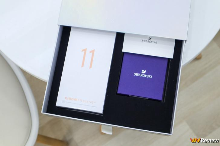 Đánh giá Xiaomi 11 Lite 5G NE Swarovski Edition: Khi smartphone còn là cách thể hiện cá tính Đánh giá Xiaomi 11 Lite 5G NE Swarovski Edition: Khi smartphone còn là cách thể hiện cá tính