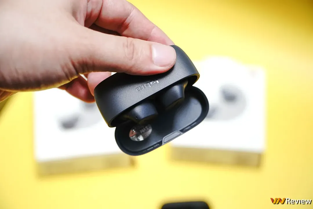 Đánh giá Jabra Elite 2 và Jabra Elite 3: cắt giảm hợp lý để có mức giá dễ tiếp cận Đánh giá Jabra Elite 2 và Jabra Elite 3: cắt giảm hợp lý để có mức giá dễ tiếp cận