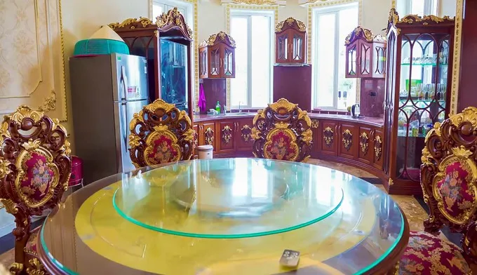 Nhà giàu Việt xây nhà riêng thế nào? Bạch dinh thự Xuân Trường là một ví dụ Nhà giàu Việt xây nhà riêng thế nào? Bạch dinh thự Xuân Trường là một ví dụ