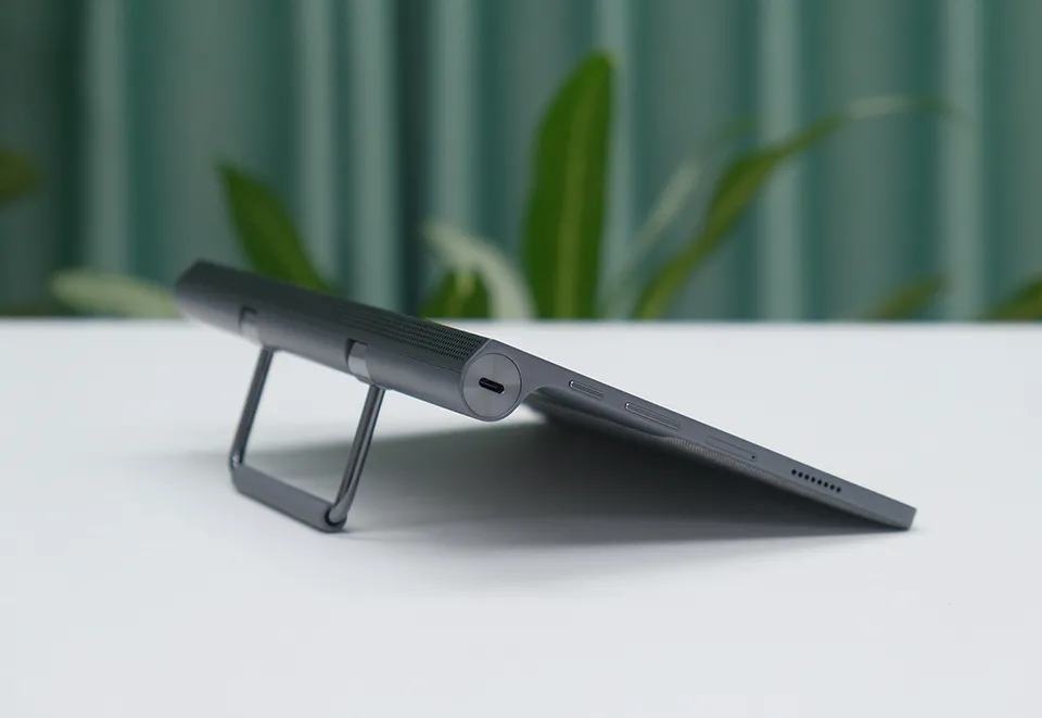 Đánh giá Lenovo Yoga Tab 11: máy tính bảng có chân đế tiện cho giải trí, học online Đánh giá Lenovo Yoga Tab 11: máy tính bảng có chân đế tiện cho giải trí, học online