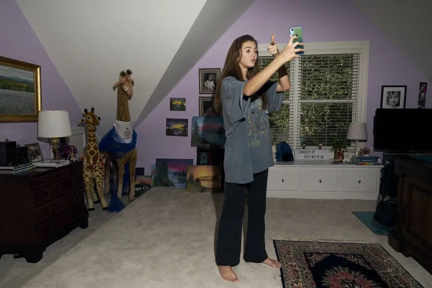 TikTok bị so sánh giống như 'hộp đêm' TikTok bị so sánh giống như 'hộp đêm'