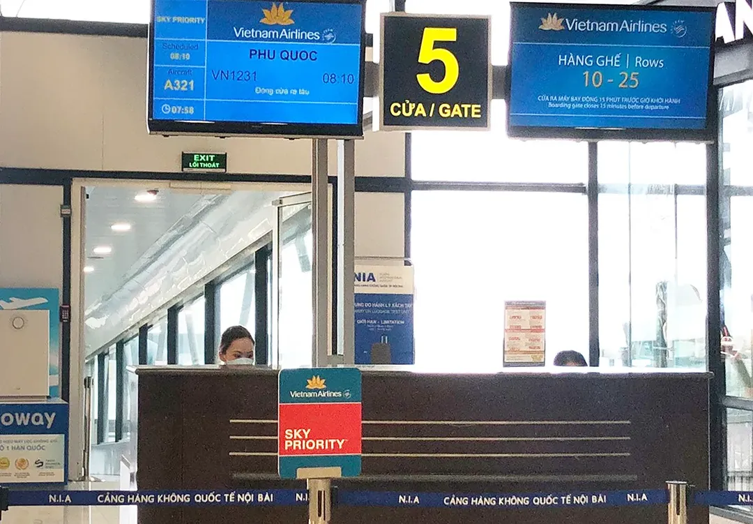 Công ty TNHH Coway Vina trao tặng máy lọc không khí cho Cảng hàng không quốc tế Nội Bài Công ty TNHH Coway Vina trao tặng máy lọc không khí cho Cảng hàng không quốc tế Nội Bài