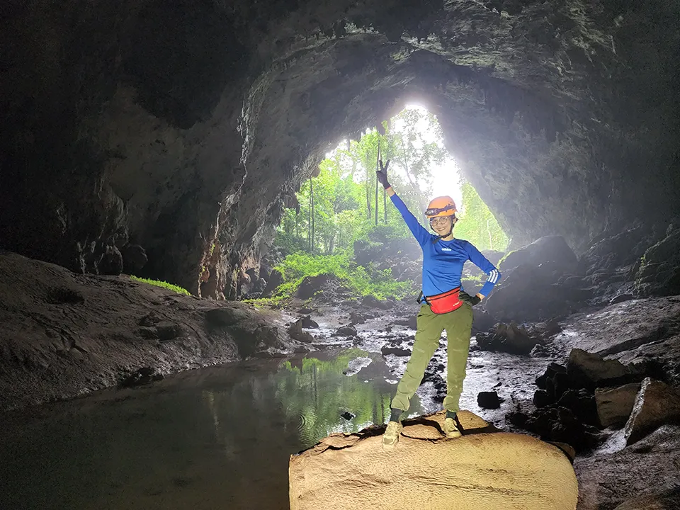 Hai ngày trekking hang Over và Pygmy khổng lồ vẫn còn ít người biết đến ở Quảng Bình Hai ngày trekking hang Over và Pygmy khổng lồ vẫn còn ít người biết đến ở Quảng Bình