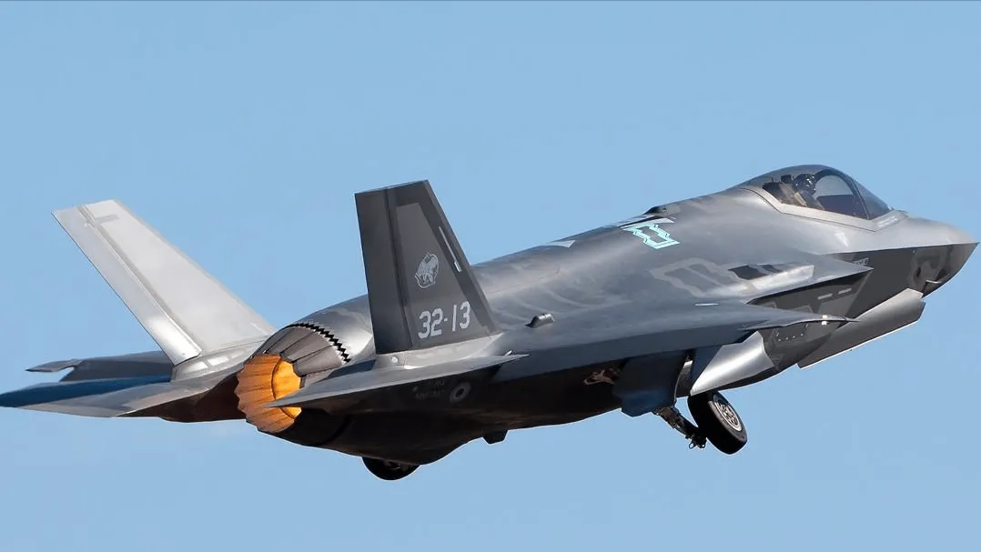 Máy bay chiến đấu đốt bao nhiêu tiền mỗi giờ bay? Nhiều nước phải “cắn răng” trang bị thì đủ biết! Máy bay chiến đấu đốt bao nhiêu tiền mỗi giờ bay? Nhiều nước phải “cắn răng” trang bị thì đủ biết!