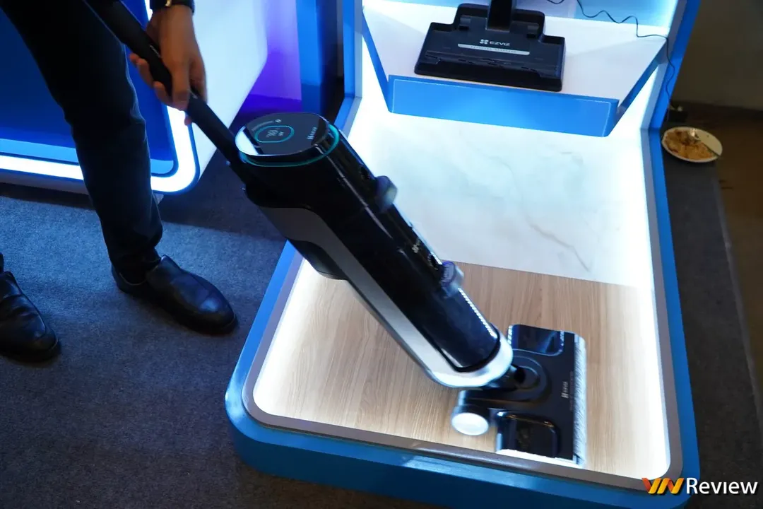 Ezviz ra mắt hệ sinh thái smarthome 2022 tại Việt Nam: có cả camera chạy pin đến khóa cửa thông minh Ezviz ra mắt hệ sinh thái smarthome 2022 tại Việt Nam: có cả camera chạy pin đến khóa cửa thông minh