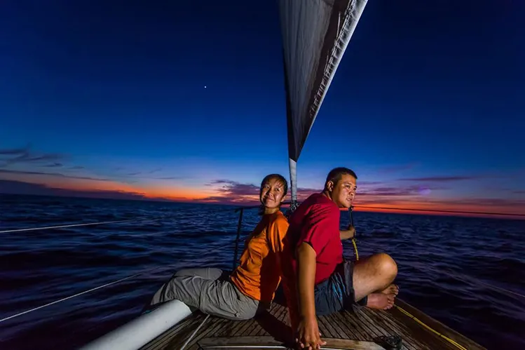 Cặp vợ chồng “điên rồ nhất Trung Quốc”: bán cả gia sản lấy 100 triệu tệ đi vòng quanh thế giới 10 năm lại kiếm được gấp đôi Cặp vợ chồng “điên rồ nhất Trung Quốc”: bán cả gia sản lấy 100 triệu tệ đi vòng quanh thế giới 10 năm lại kiếm được gấp đôi