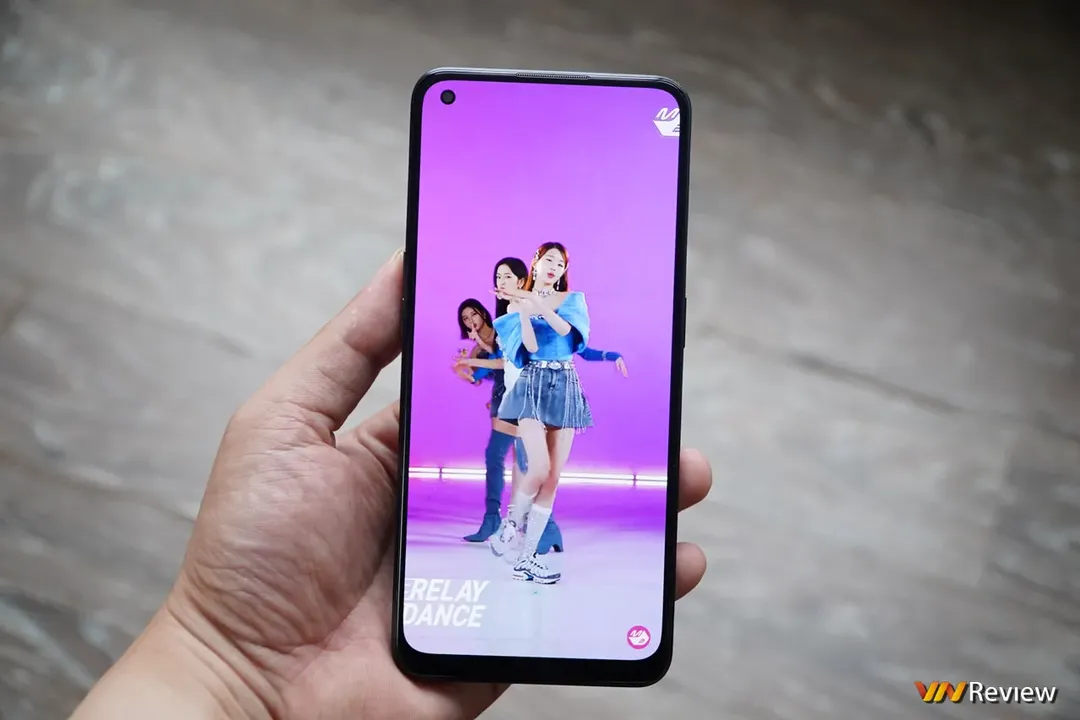 Đánh giá Oppo Reno8 5G: smartphone cho người trọng thiết kế, camera và sạc nhanh Đánh giá Oppo Reno8 5G: smartphone cho người trọng thiết kế, camera và sạc nhanh
