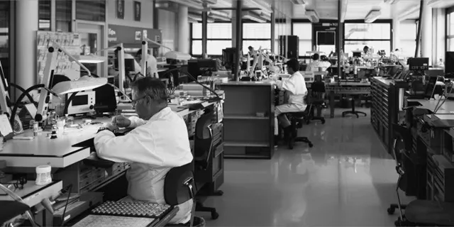 Bí mật nào ẩn chứa bên trong mà đồng hồ cửa sổ tàu biển Patek Philippe Nautilus luôn có giá cao đến phi lý? Bí mật nào ẩn chứa bên trong mà đồng hồ cửa sổ tàu biển Patek Philippe Nautilus luôn có giá cao đến phi lý?