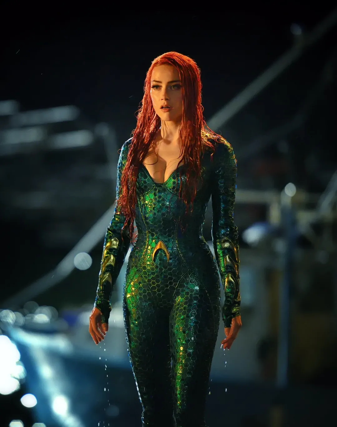 Hậu kiện cáo với Jonny Depp, Amber Heard diện bikini làm lộ thân hình sa sút đến khó tin Hậu kiện cáo với Jonny Depp, Amber Heard diện bikini làm lộ thân hình sa sút đến khó tin