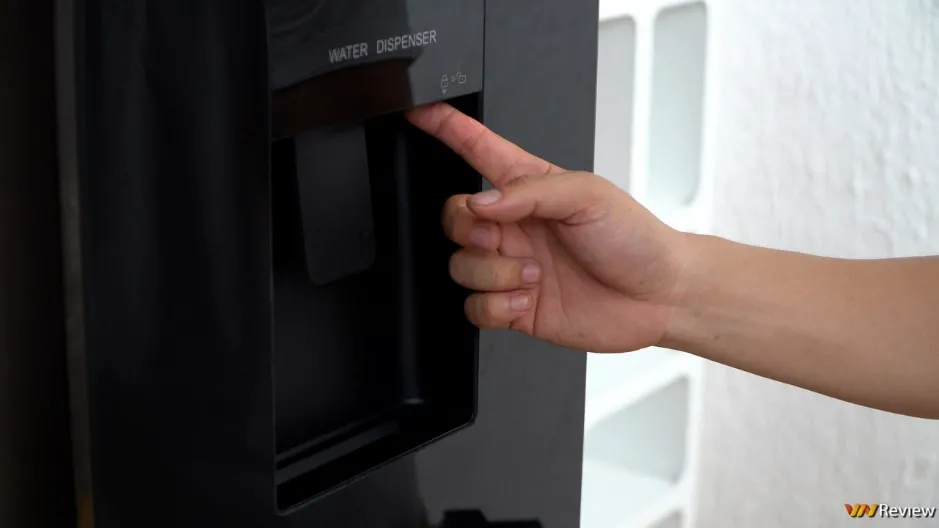 Trải nghiệm tủ lạnh 4 cửa Aqua IGW525: thiết kế hiện đại, nhiều tiện ích Trải nghiệm tủ lạnh 4 cửa Aqua IGW525: thiết kế hiện đại, nhiều tiện ích