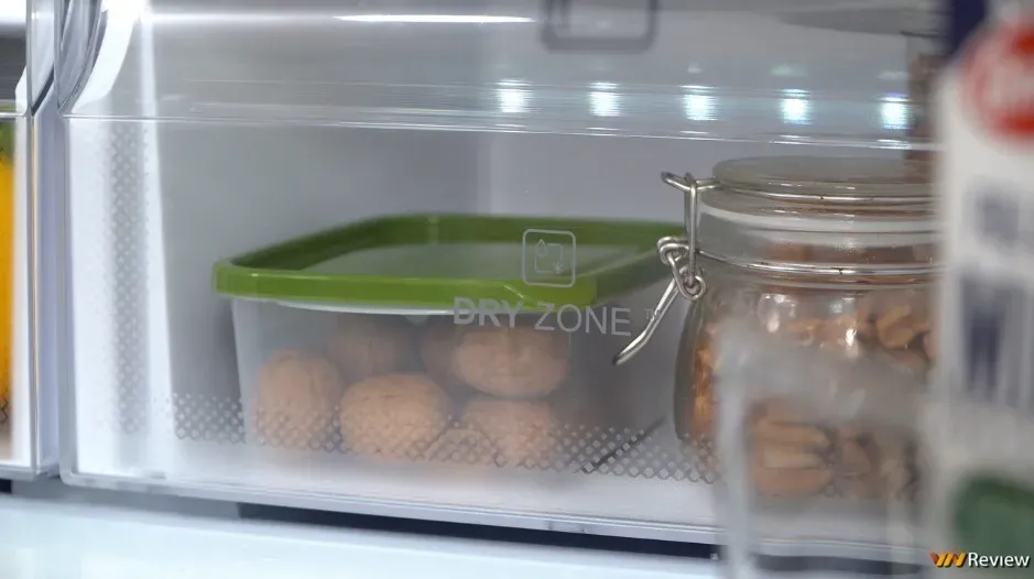 Trải nghiệm tủ lạnh 4 cửa Aqua IGW525: thiết kế hiện đại, nhiều tiện ích Trải nghiệm tủ lạnh 4 cửa Aqua IGW525: thiết kế hiện đại, nhiều tiện ích