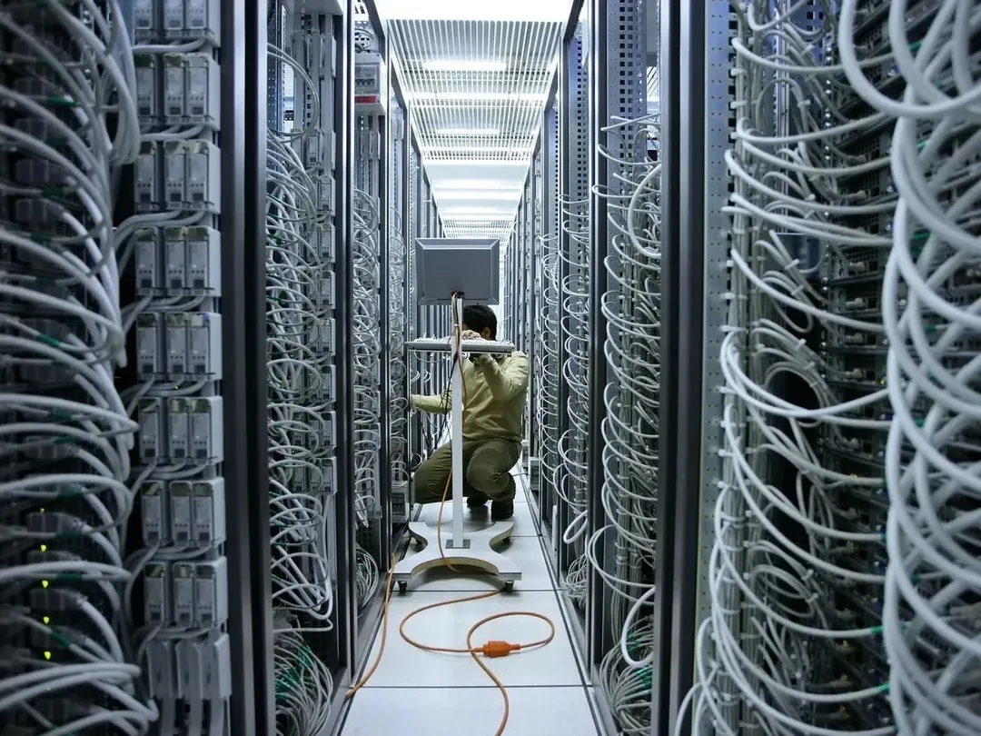 Chiến tranh ngầm dưới đáy biển: Mỹ - Trung giành giật nhau từng sợi cáp quang Chiến tranh ngầm dưới đáy biển: Mỹ - Trung giành giật nhau từng sợi cáp quang