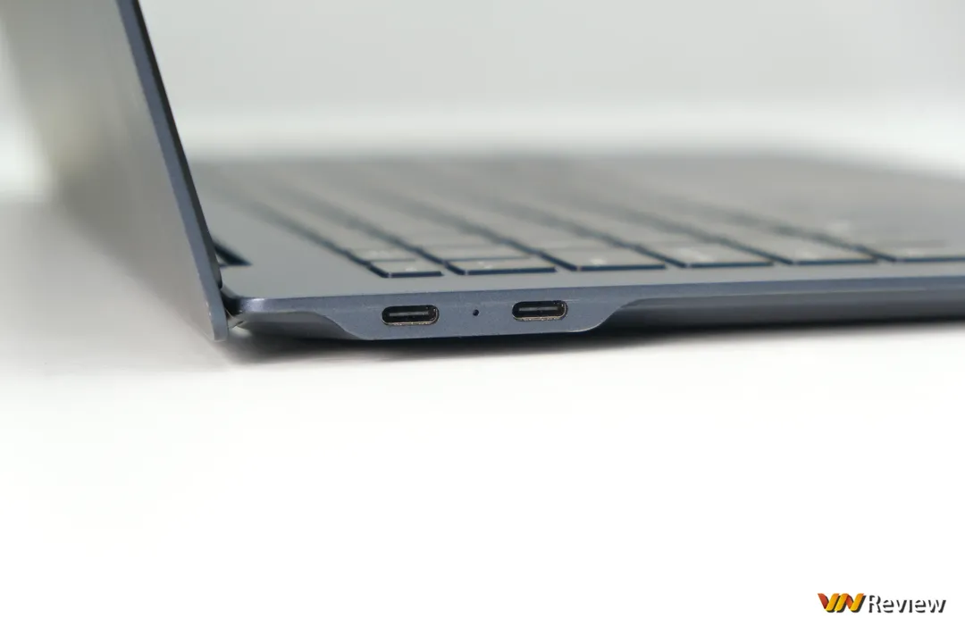 Đánh giá LG gram SuperSlim: nâng tầm cuộc chơi ultrabook siêu mỏng nhẹ Đánh giá LG gram SuperSlim: nâng tầm cuộc chơi ultrabook siêu mỏng nhẹ