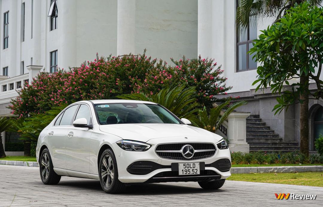 Trải nghiệm Mercedes-Benz C 200 Avantgarde Plus: Cánh cửa bước vào thế giới Mercedes-Benz Trải nghiệm Mercedes-Benz C 200 Avantgarde Plus: Cánh cửa bước vào thế giới Mercedes-Benz
