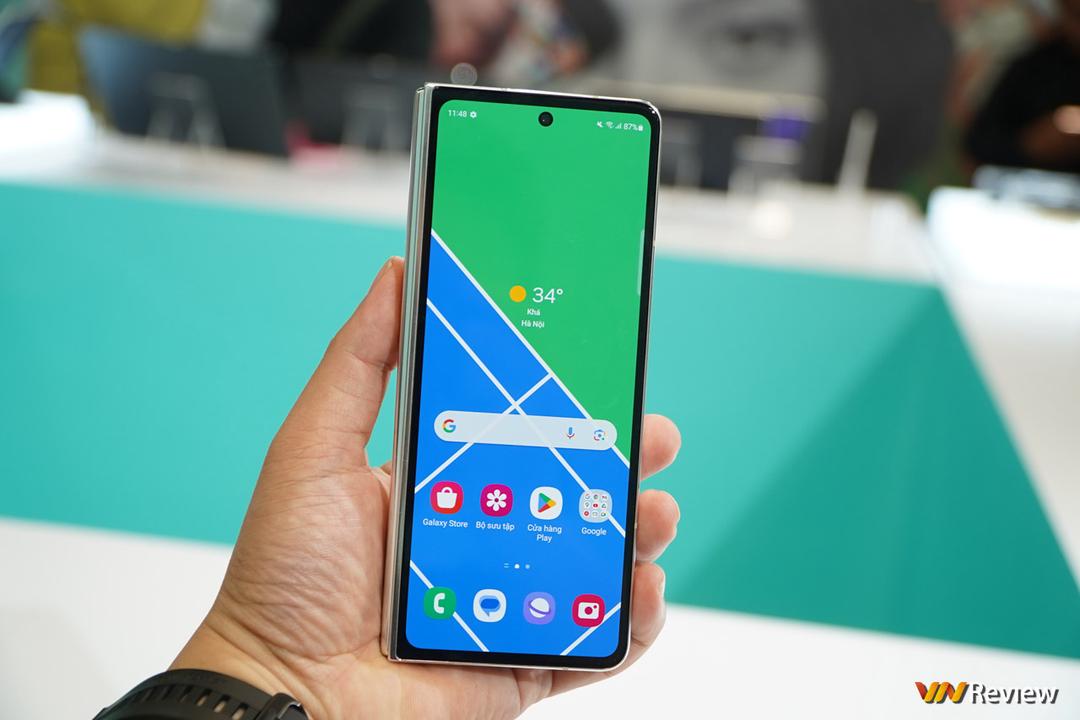 Trên tay Galaxy Z Fold 5: “bình” khít hơn và rượu cũng thơm hơn Trên tay Galaxy Z Fold 5: “bình” khít hơn và rượu cũng thơm hơn