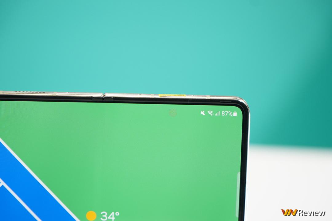 Trên tay Galaxy Z Fold 5: “bình” khít hơn và rượu cũng thơm hơn Trên tay Galaxy Z Fold 5: “bình” khít hơn và rượu cũng thơm hơn