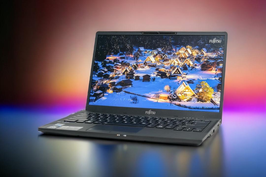 Đánh giá Fujitsu FMV MH 14”: Trợ lý linh hoạt cho những ngày bận rộn Đánh giá Fujitsu FMV MH 14”: Trợ lý linh hoạt cho những ngày bận rộn