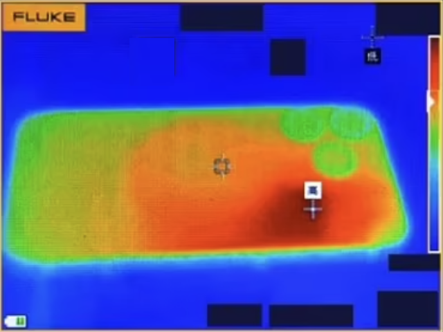 Bi kịch nóng trong người của iPhone 15 Pro: Do thiết kế tản nhiệt kém hay tại vật liệu titan mới? Phải chăng chip A17 Pro bị quá nhiệt? Bi kịch nóng trong người của iPhone 15 Pro: Do thiết kế tản nhiệt kém hay tại vật liệu titan mới? Phải chăng chip A17 Pro bị quá nhiệt?