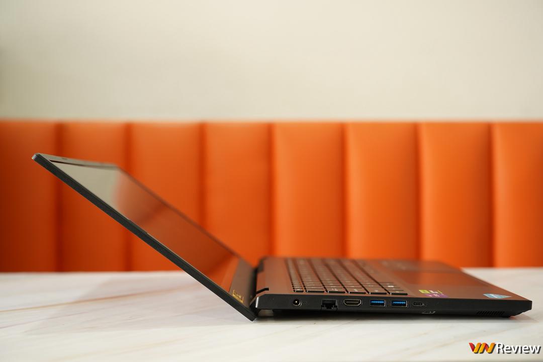 Đánh giá Acer Nitro V 15: liệu có xứng danh laptop gaming “quốc dân”? Đánh giá Acer Nitro V 15: liệu có xứng danh laptop gaming “quốc dân”?