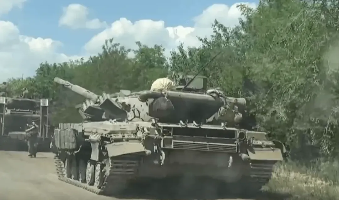 Nga tiêu diệt hai trung đội lựu pháo do Mỹ chế tạo! Ukraine lo ngại mất toàn bộ Luhansk vào ngày 26, chiến tuyến vô cùng khó khăn Nga tiêu diệt hai trung đội lựu pháo do Mỹ chế tạo! Ukraine lo ngại mất toàn bộ Luhansk vào ngày 26, chiến tuyến vô cùng khó khăn