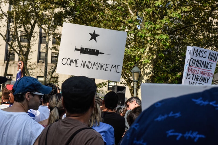 New York sắp sa thải hàng chục ngàn nhân viên y tế vì ko tiêm chủng đầy đủ New York sắp sa thải hàng chục ngàn nhân viên y tế vì ko tiêm chủng đầy đủ